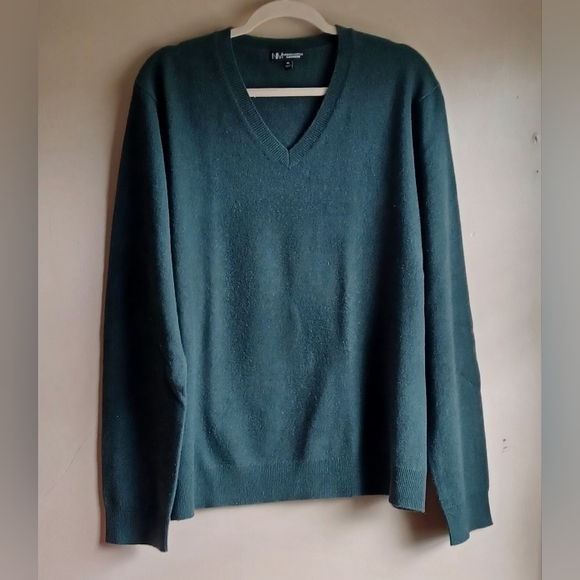 NEIMAN MARCUS 100%CASHEMERE SWEATER - Picture 1 of 6